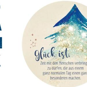 Vielen lieben Dank!

Am gestrigen Sonntag durften wir gemeinsam mit vielen Tierfreunden von nah und fern einen wundersch&ouml;nen 2. Adventsnachmittag verbringen. Auch diesmal hat sich der hessische Wettergott als Tierfreund gezeigt und uns einen trockenen Tag und teilweise sogar Sonne beschert.

Wir m&ouml;chten uns sehr, sehr herzlich bei allen bedanken, die zum Erfolg unseres Weihnachtsbasars beigetragen haben. Bei allen Besuchern und Spendern, unseren Mitarbeitern und den vielen ehrenamtlichen Helfern, die vorher mit den Hunden Gassi gegangen sind, tolle Kuchen in allen Variationen gebacken oder schmackhafte Suppen gekocht, gesp&uuml;lt, gewienert und geputzt und Zelte auf- und abgebaut haben, bei unserer supertollen K&uuml;chencrew (Christa, Ildiko, Gisela, Petra, Renate und Randy), bei Marion N&uuml;renberg, die gemeinsam mit ihrem Mann Roger ihre wundersch&ouml;nen Handarbeiten verkauft hat und den Erl&ouml;s zu 100 Prozent ans Tierheim spendet, bei Ellen Richthammer und Regina Seeliger vom Kleinen Sauhaufen und zu guter Letzt bei Rita & Volker Grebe sowie Karin Burghardt, die u.a. den Tiertafel-Shop betreut haben, dar&uuml;ber hinaus noch tolle Tortenkreationen mitgebracht und beim Auf- sowie Abbau geholfen haben. 

Vielen, vielen Dank, ohne die gro&szlig;artige Unterst&uuml;tzung von so vielen ehrenamtlichen Helfern k&ouml;nnten wir solche Veranstaltungen gar nicht auf die Beine stellen!